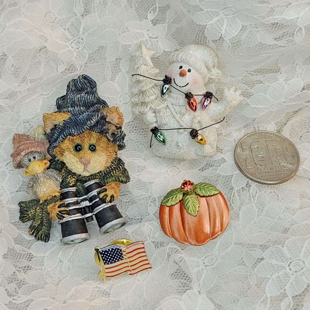 Lapel Pins • Vintage • Boyds Bears • Christmas • Halloween • Fall • 4th of July